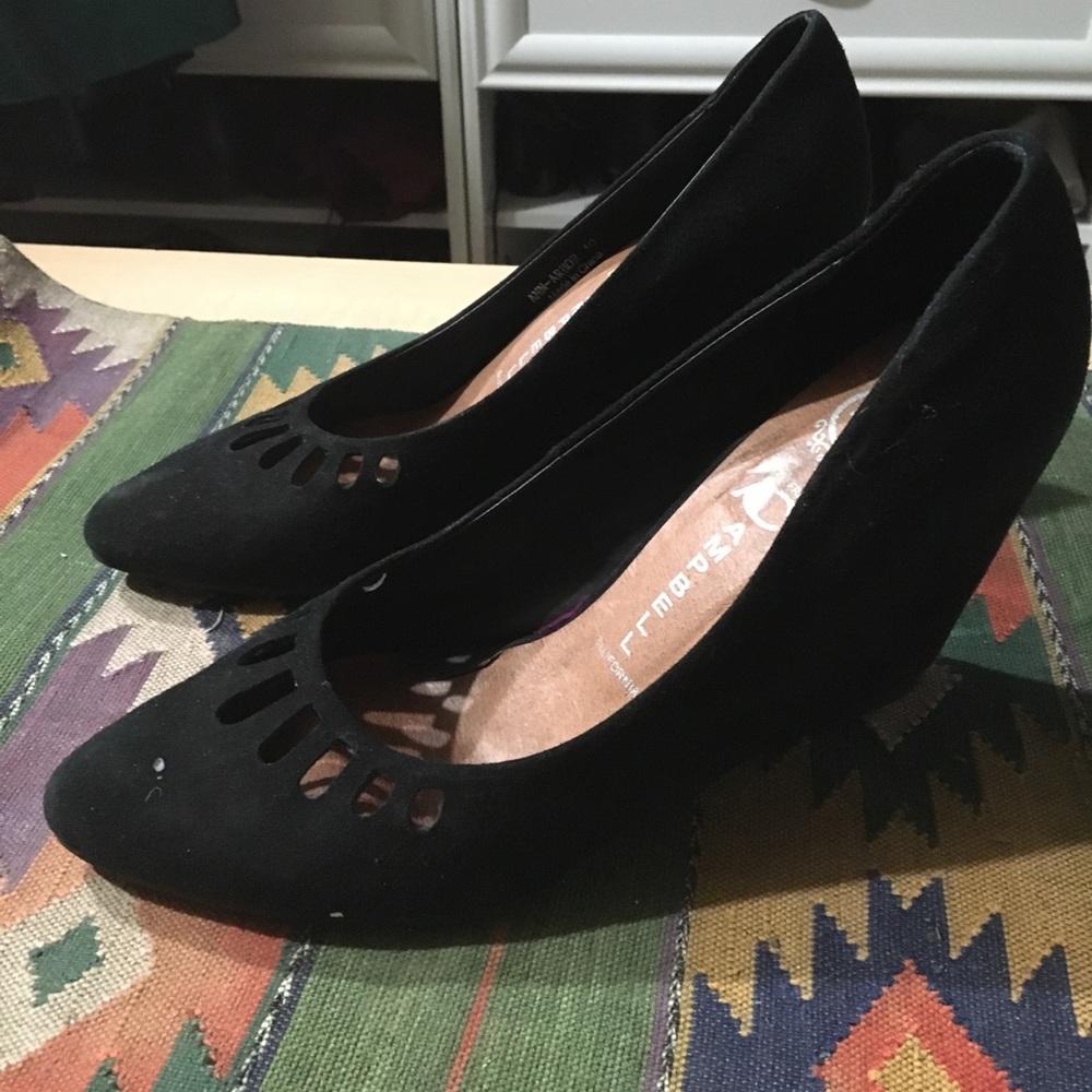 Beautiful black  wedge heels size 10